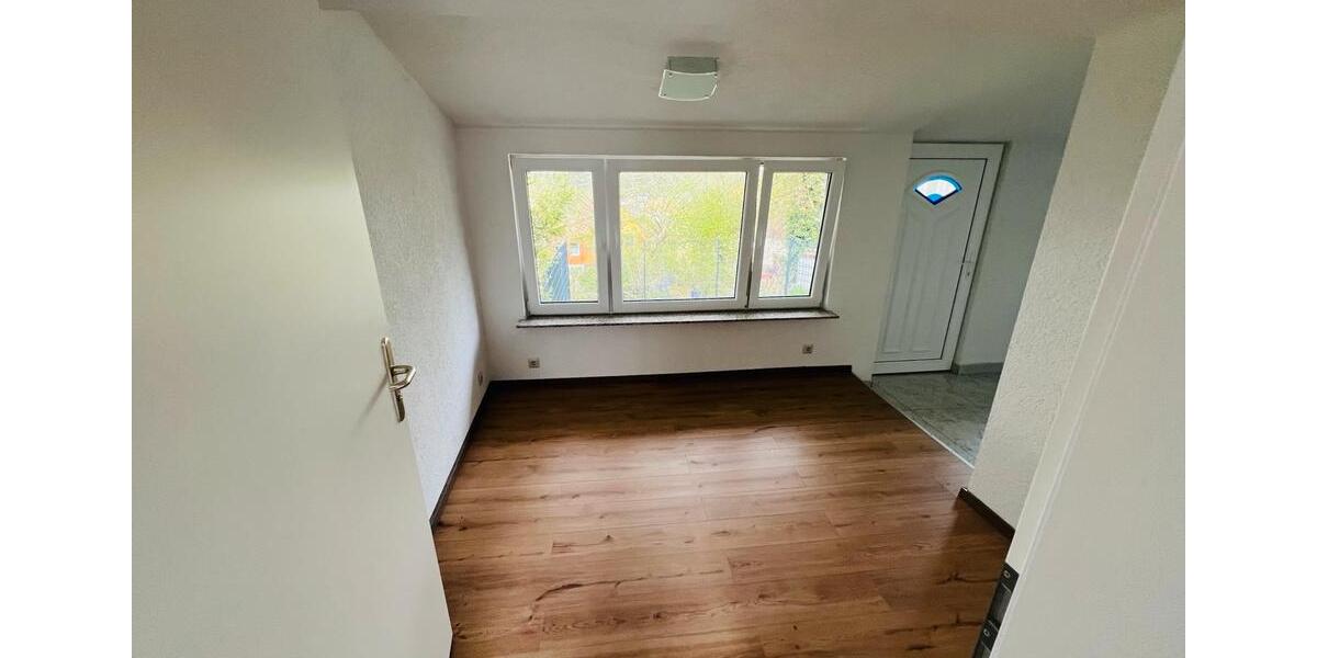 Einfamilienhaus Hohenroda - 3 Zimmer, 81 m&sup2;, 800&euro; | Angebot:26276271