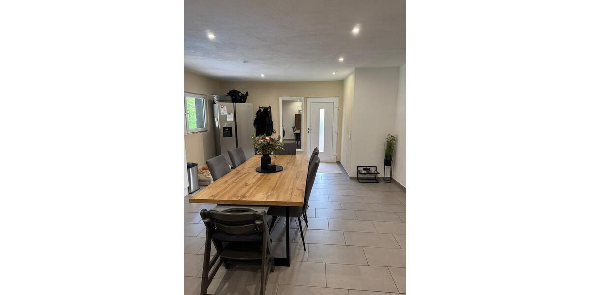 Etagenwohnung Lemberg - 2 Zimmer, 88 m&sup2;, 700&euro; | Angebot:24976225