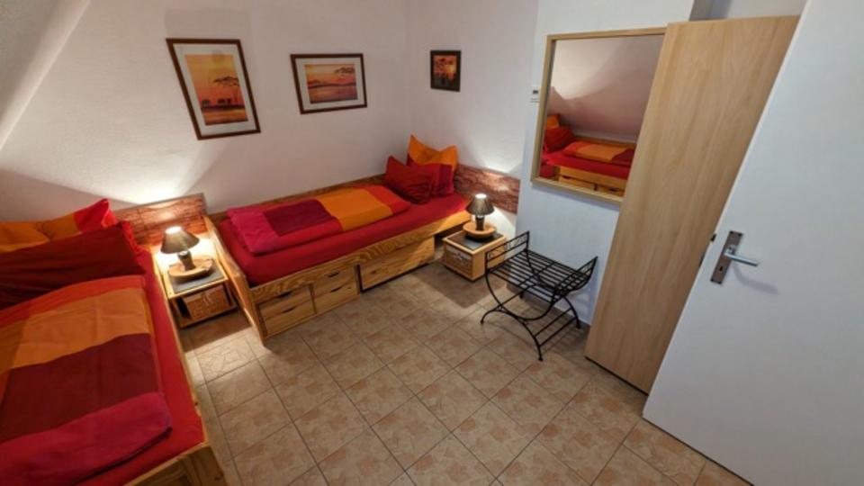 Wohnen auf Zeit Siegburg - 2 Zimmer, 30 m&sup2;, 85&euro; | Angebot:24347028