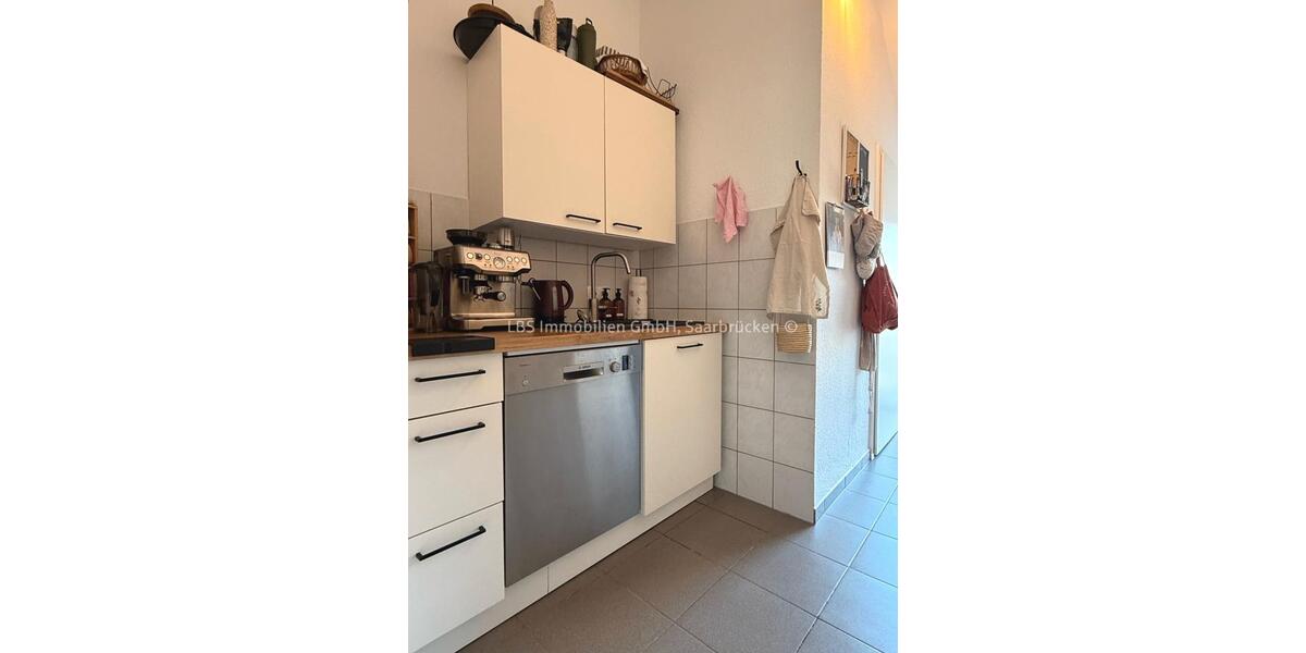 Etagenwohnung Saarbrücken Neue Bremm - 4 Zimmer, 102 m&sup2;, 950&euro; | Angebot:25973503