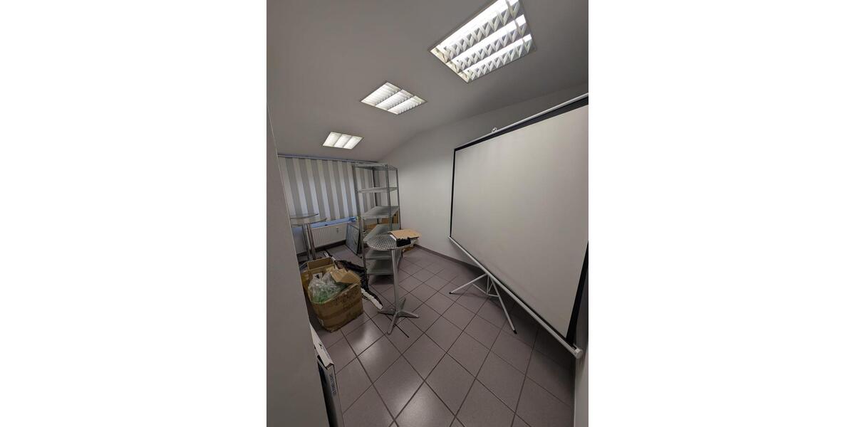 Gewerbeobjekt Hallstadt - 2.200&euro; | Angebot:24622177