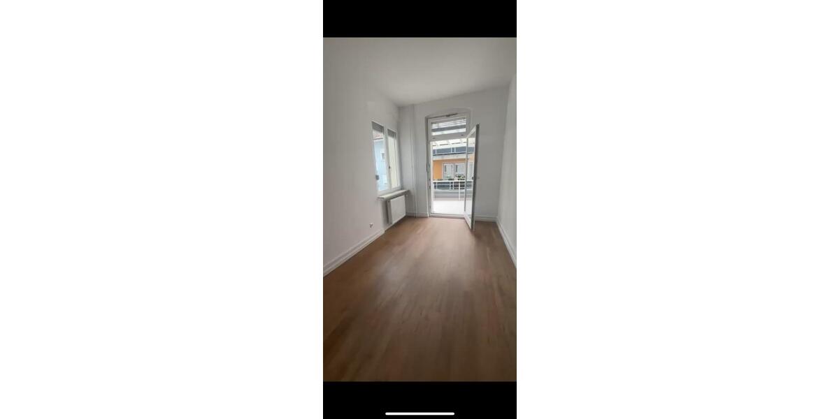 Etagenwohnung Lahr (Schwarzwald) - 3 Zimmer, 70 m&sup2;, 1.250&euro; | Angebot:26611021