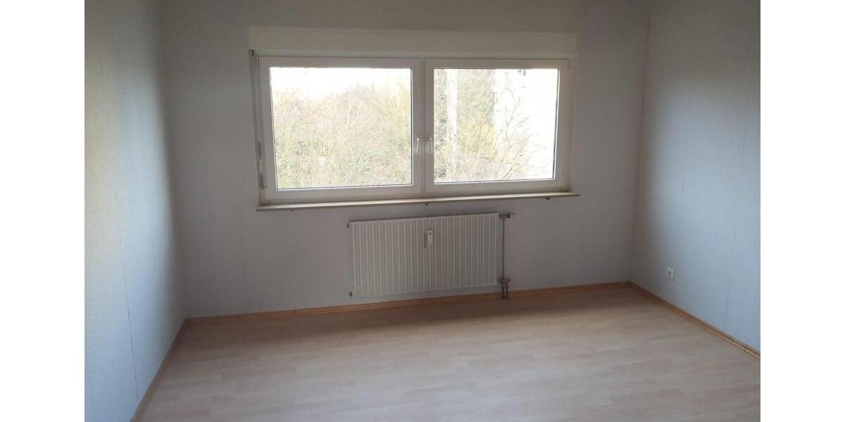 Helle 3-Zimmer-Wohnung mit Balkon in DU-Großenbaum 3 zimmer
