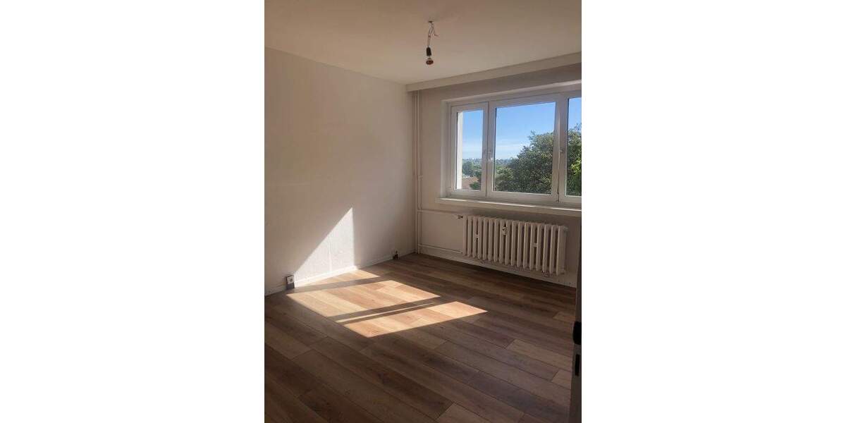 Großzügige Studentenwohnung mit begehbarem Kleiderschrank in ruhiger Lage (10 min. von der Uni entfernt) 2 zimmer