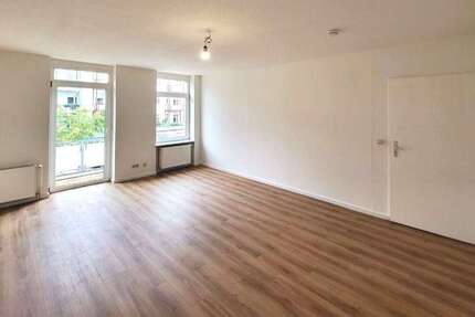 Wohnung Magdeburg Stadtfeld West - 4 Zimmer, 93 m&sup2;, 680&euro; | Angebot:26555369
