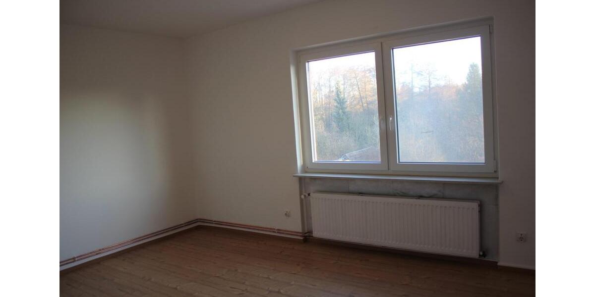 Etagenwohnung Suderburg - 6 Zimmer, 200 m&sup2;, 1.300&euro; | Angebot:25890682