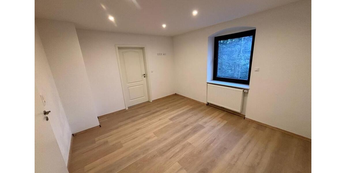 Einfamilienhaus Bruchmühlbach-Miesau Miesau - 5 Zimmer, 160 m&sup2;, 1.700&euro; | Angebot:24815882