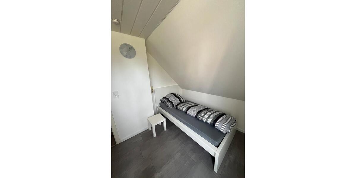 Wohnen auf Zeit Brake (Unterweser) - 6 Zimmer, 120 m&sup2;, 16&euro; | Angebot:26399338