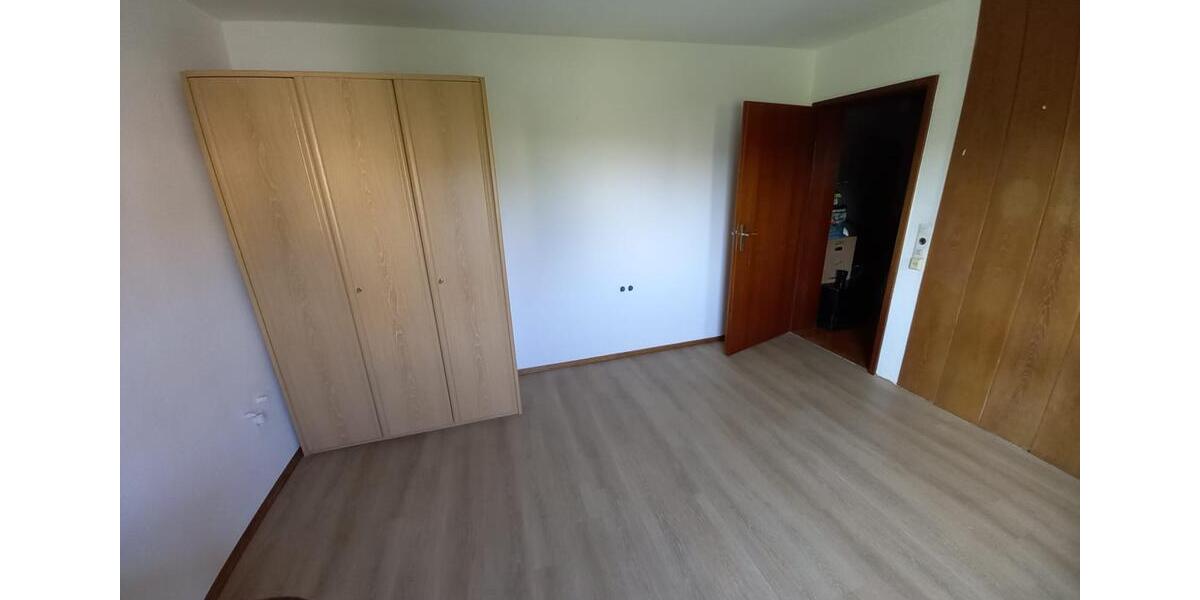Etagenwohnung Weingarten - 1 Zimmer, 14 m&sup2;, 390&euro; | Angebot:26110958