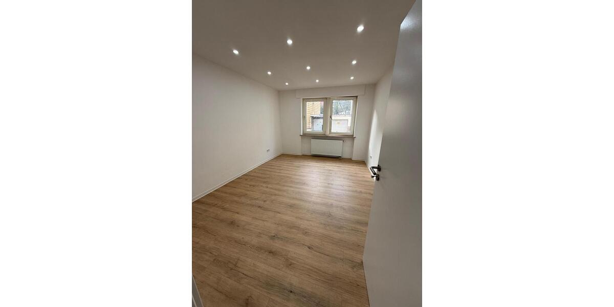 Etagenwohnung Neunkirchen - 3 Zimmer, 60 m&sup2;, 700&euro; | Angebot:26138396