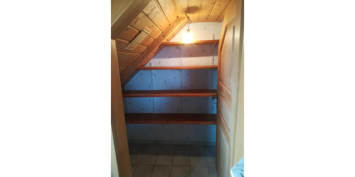 Dachgeschoßwohnung Gerolzhofen - 3 Zimmer, 103 m&sup2;, 720&euro; | Angebot:26521935
