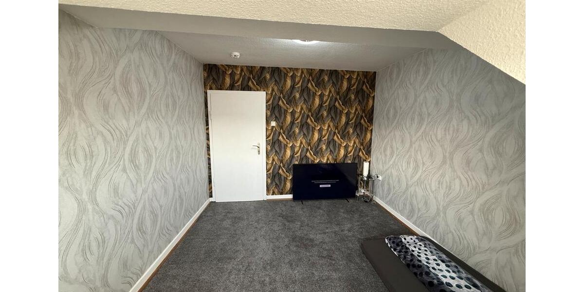 Dachgeschoßwohnung Trier West-Pallien - 4 Zimmer, 60 m&sup2;, 650&euro; | Angebot:25395383