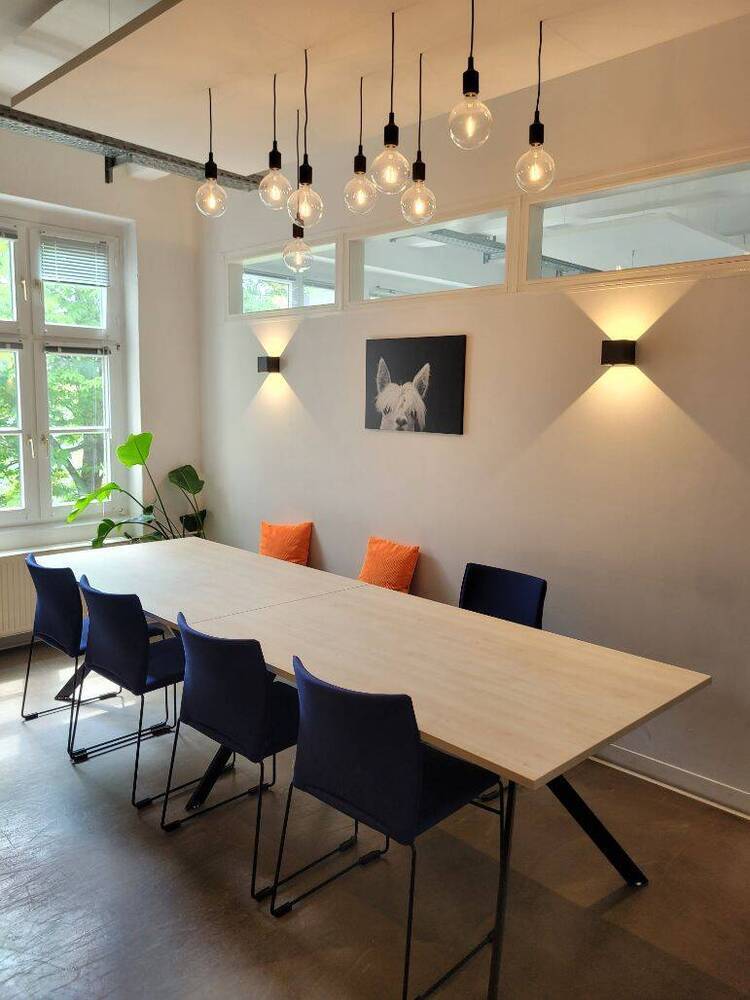 Möblierte Loft Bürofläche zur Untermiete inkl. Wifi & Reinigung - All-in-Miete