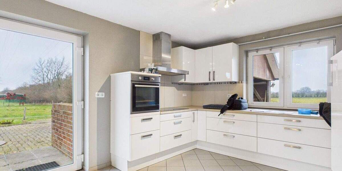 Einfamilienhaus Bornhöved - 7 Zimmer, 276 m&sup2;, 2.295&euro; | Angebot:25672610