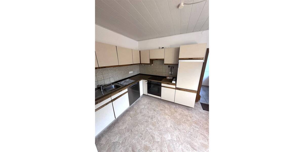 Einfamilienhaus Oberdachstetten - 8 Zimmer, 173 m&sup2;, 1.200&euro; | Angebot:26657158
