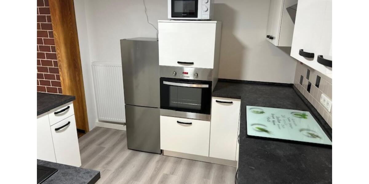 Wohnen auf Zeit Unterwellenborn - 4 Zimmer, 120 m&sup2;, 25&euro; | Angebot:19608078