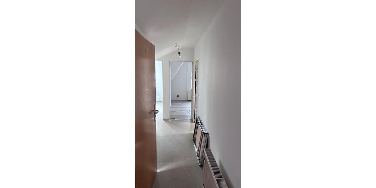 Dachgeschoßwohnung Sankt Katharinen - 3 Zimmer, 60 m&sup2;, 680&euro; | Angebot:26125950