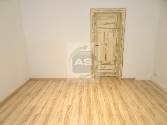 Erdgeschoßwohnung Zwickau - 3 Zimmer, 80 m&sup2;, 499&euro; | Angebot:25902787