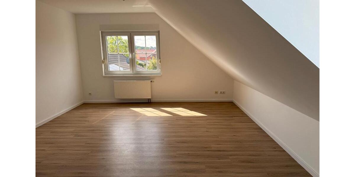 Dachgeschoßwohnung Salzgitter Ortschaft Südost - 3 Zimmer, 84 m&sup2;, 950&euro; | Angebot:26693480
