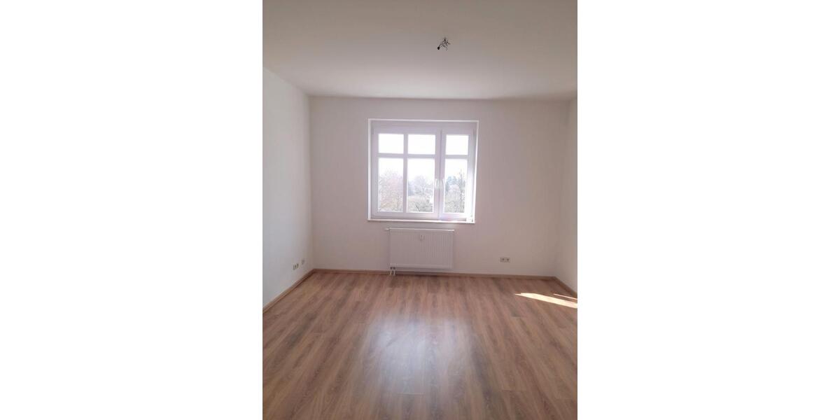 Etagenwohnung Zeitz - 2 Zimmer, 57 m&sup2;, 343&euro; | Angebot:26604448