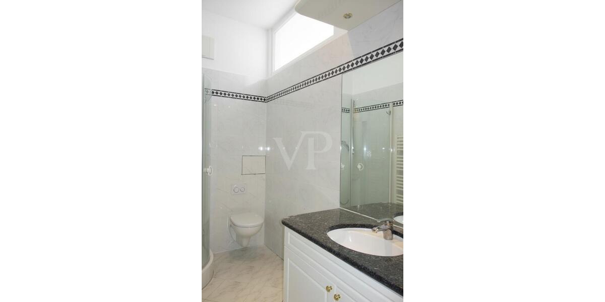 Etagenwohnung Schweinfurt Gartenstadt - 4 Zimmer, 135 m&sup2;, 1.300&euro; | Angebot:26637699