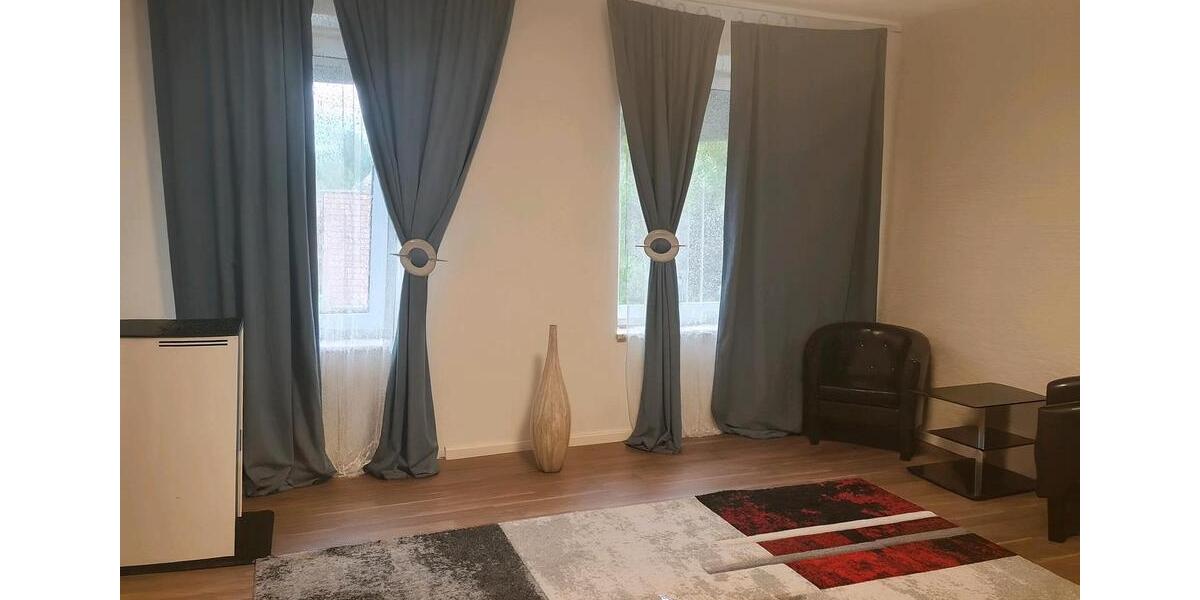 Etagenwohnung Pfeffelbach - 3 Zimmer, 150 m&sup2;, 900&euro; | Angebot:26581951