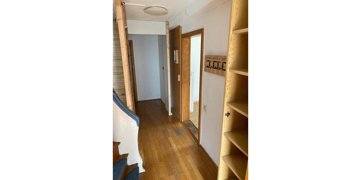Dachgeschoßwohnung Tettau - 2 Zimmer, 53 m&sup2;, 350&euro; | Angebot:26464302