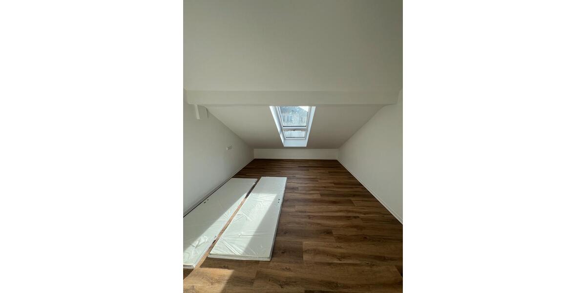 Dachgeschoßwohnung Stuttgart Stuttgart-Nord - 2 Zimmer, 45 m&sup2;, 1.000&euro; | Angebot:24770951