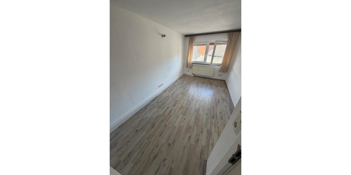 Etagenwohnung Weilmünster - 4 Zimmer, 120 m&sup2;, 1.050&euro; | Angebot:26286532