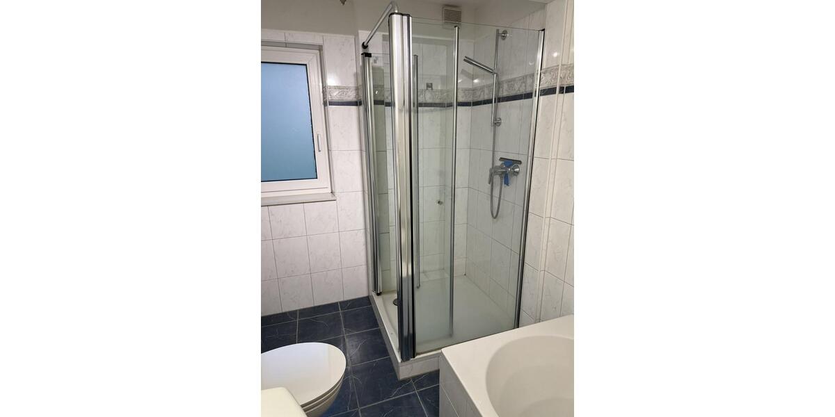 Dachgeschoßwohnung Lohmar - 2 Zimmer, 69 m&sup2;, 600&euro; | Angebot:24868554