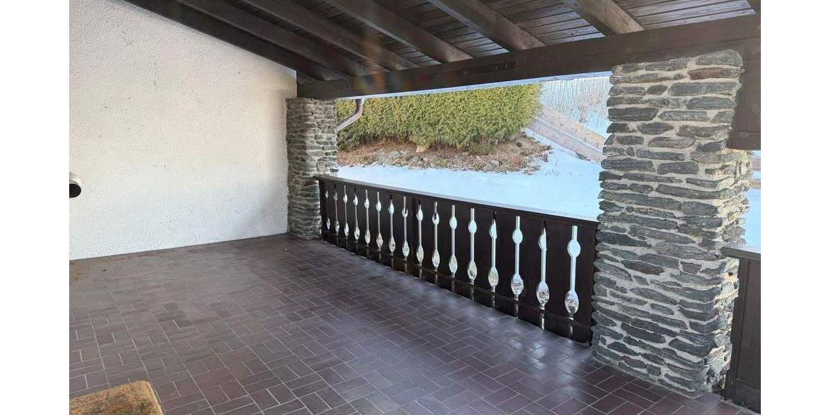 Mehrfamilienhaus, Wohnhaus Teisnach - 6 Zimmer, 213 m&sup2;, 1.350&euro; | Angebot:24685594