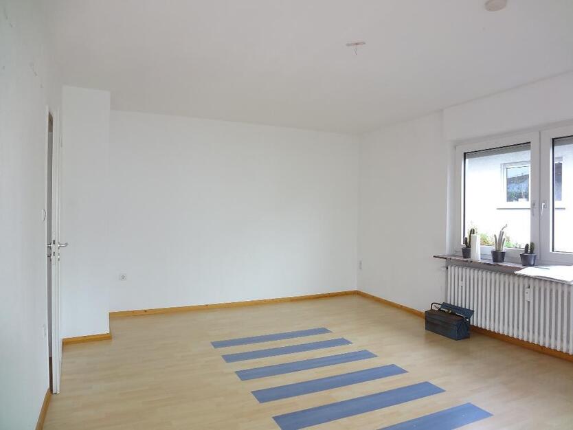 3 ZKBB* tgl. Wannenbad* max. 1-3 Pers.Süd-West-Balkon* Markise* tgl.-Wannenbad* Sat* Pfungstadt