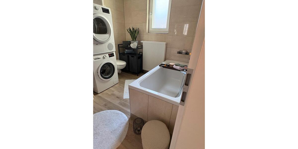 Erdgeschoßwohnung Suhl - 4 Zimmer, 110 m&sup2;, 1.100&euro; | Angebot:25310136