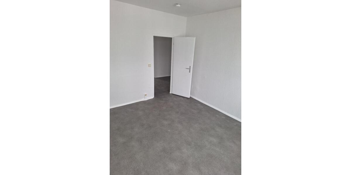 Etagenwohnung Zehdenick - 4 Zimmer, 67 m&sup2;, 410&euro; | Angebot:25646526