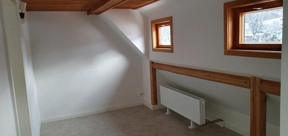 Dachgeschoßwohnung Zschopau - 2 Zimmer, 42 m&sup2;, 440&euro; | Angebot:25636226