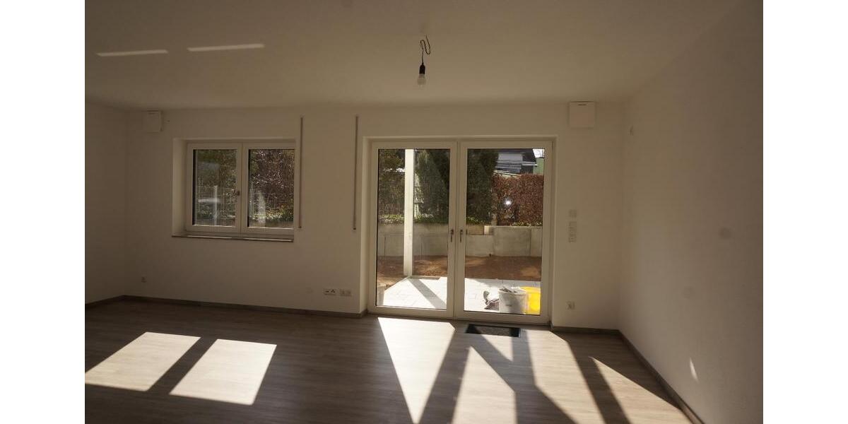 Erdgeschoßwohnung Allersberg Eismannsdorf - 2 Zimmer, 69 m&sup2;, 885&euro; | Angebot:25905389