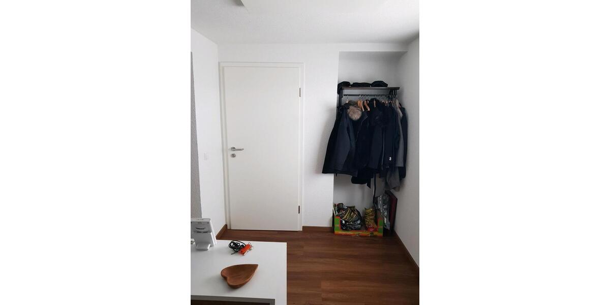 Dachgeschoßwohnung Nürtingen - 3 Zimmer, 80 m&sup2;, 1.000&euro; | Angebot:26578990