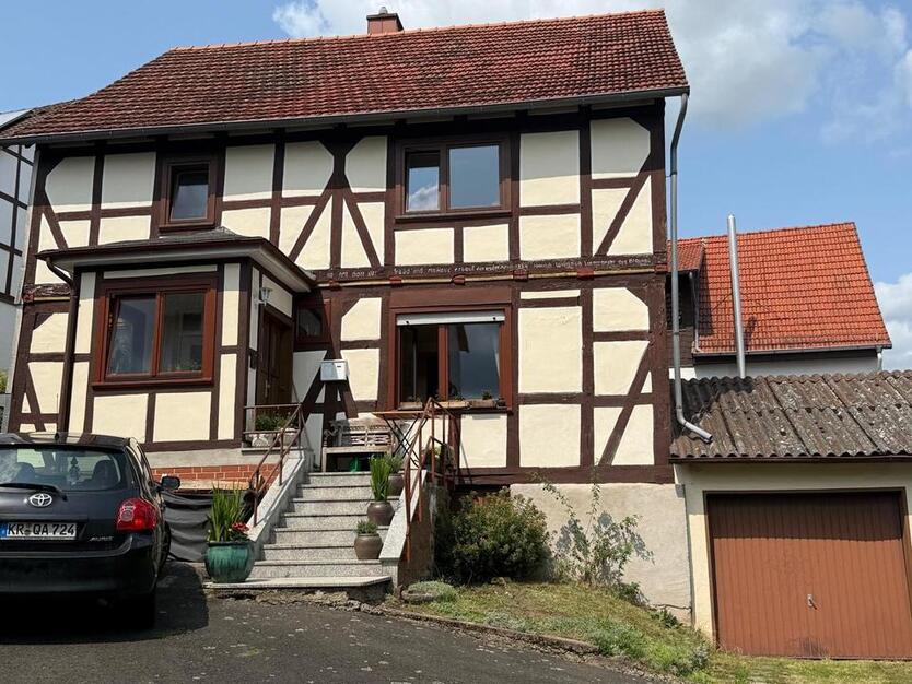 Helle renovierte DreiZimmerwohnung in Odershausen