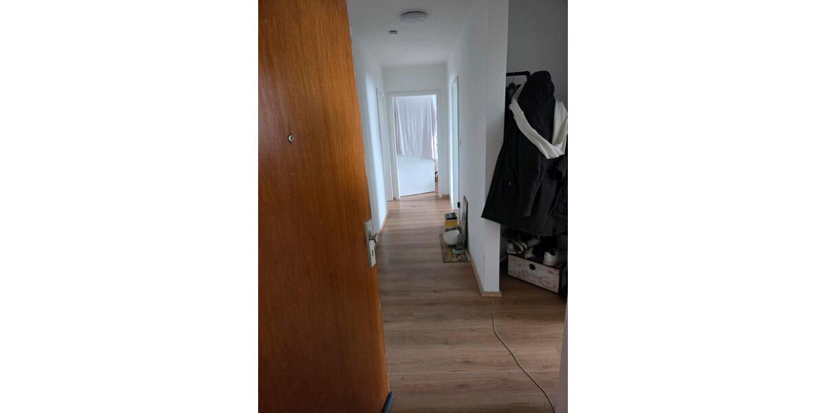 Etagenwohnung Hameln - 3 Zimmer, 88 m&sup2;, 650&euro; | Angebot:25256960