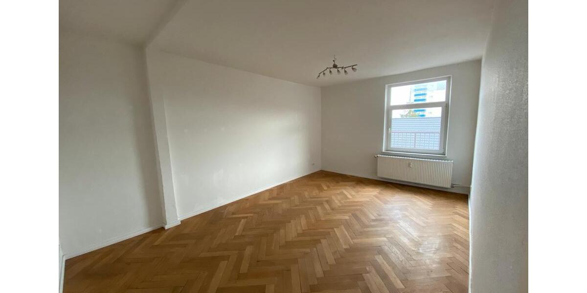 Dachgeschoßwohnung Wilhelmshaven - 5 Zimmer, 166 m&sup2;, 1.350&euro; | Angebot:25880754
