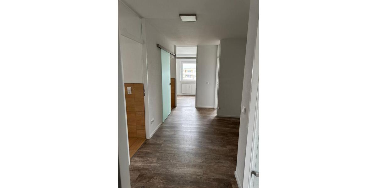Etagenwohnung Aalen Dewangen - 3.5 Zimmer, 95 m&sup2;, 1.045&euro; | Angebot:25638347