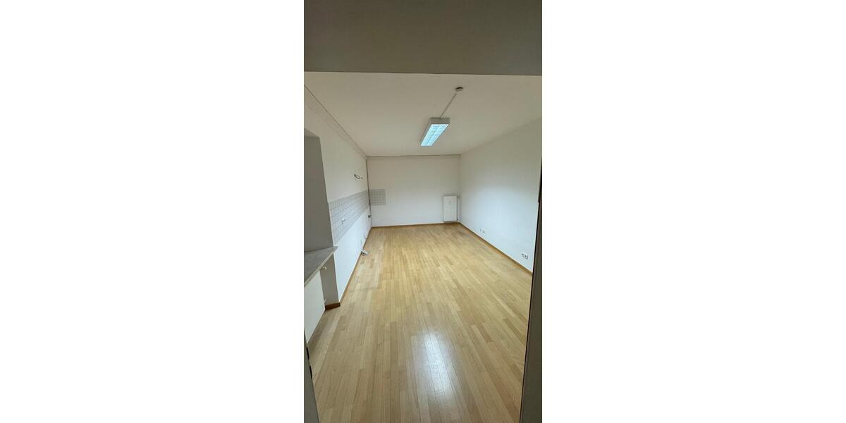 Gewerbeobjekt Deggendorf - 1.700&euro; | Angebot:26228222