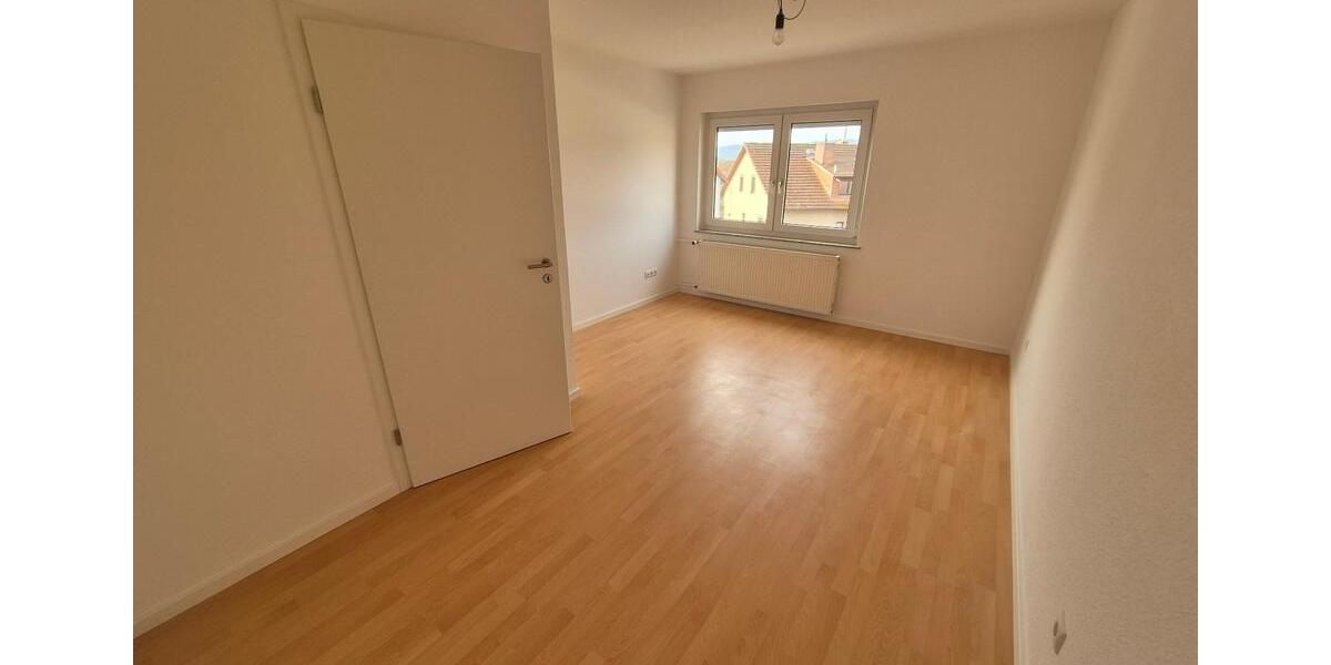 Etagenwohnung Bad Bocklet - 3 Zimmer, 79 m&sup2;, 720&euro; | Angebot:25637802