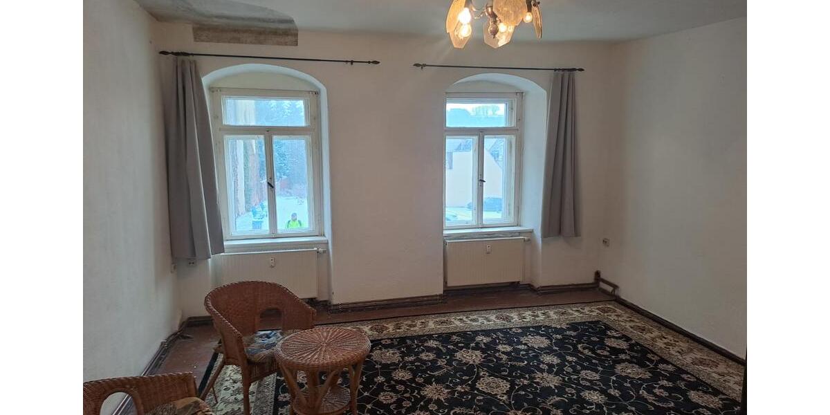 Etagenwohnung Roßwein - 2 Zimmer, 63 m&sup2;, 285&euro; | Angebot:25902822