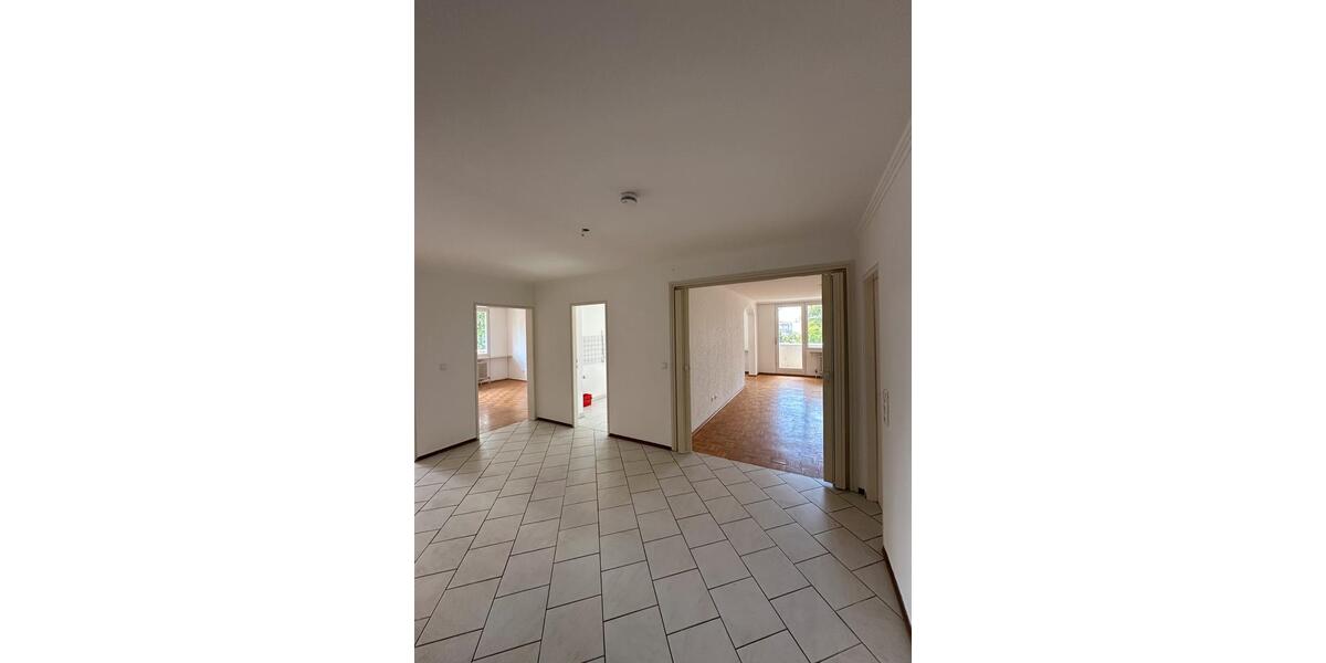 Etagenwohnung Haar - 3.5 Zimmer, 100 m&sup2;, 1.565&euro; | Angebot:25082617