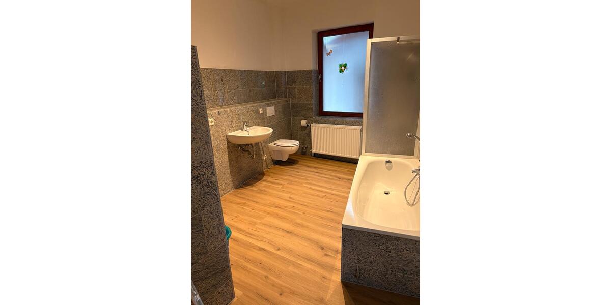 Terrassenwohnung Duderstadt - 3 Zimmer, 100 m&sup2;, 690&euro; | Angebot:25613350