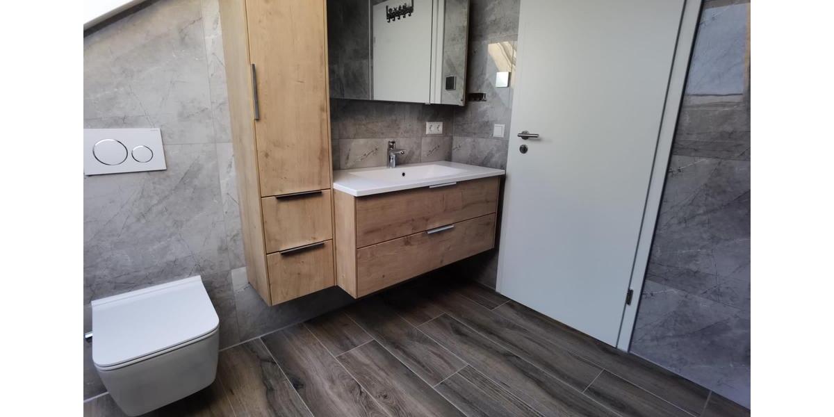 Etagenwohnung Großbettlingen - 4 Zimmer, 128 m&sup2;, 2.100&euro; | Angebot:26478696
