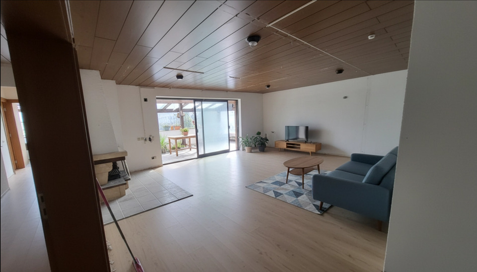 Großes Haus zur Zwischennutzung Wohnen oder Lager 18 Monate 5 zimmer