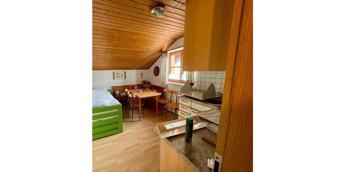 Dachgeschoßwohnung Immenstadt im Allgäu - 1 Zimmer, 50 m&sup2;, 1.000&euro; | Angebot:26614923