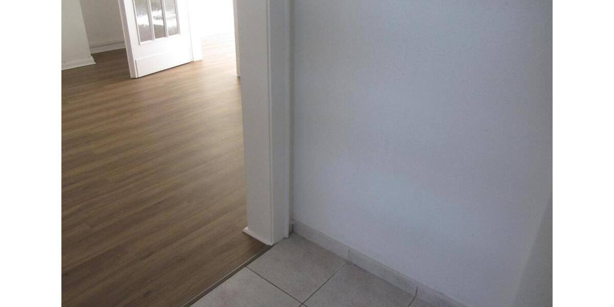 Etagenwohnung Holzminden - 1 Zimmer, 51 m&sup2;, 310&euro; | Angebot:24548553